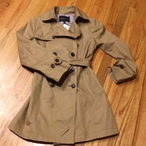 Banana republic new with tags trenchcoat